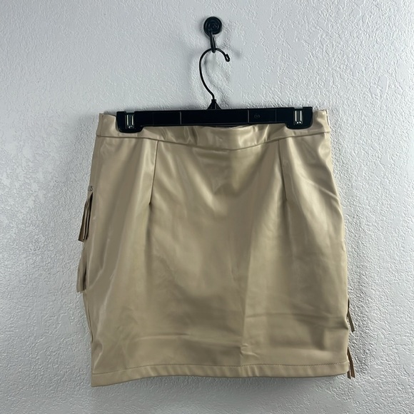 MICAS Solid Fringe Studded Mini Skirt Tan Sz L Southwest Cow Girl Effortless - Picture 10 of 11
